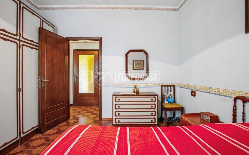 Terratetto unifamiliare 200 m², da ristrutturare, Fidenza — foto 24 di 32