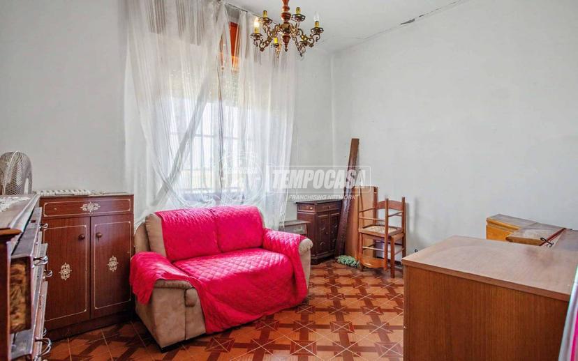 Terratetto unifamiliare 200 m², da ristrutturare, Fidenza — foto 22 di 32