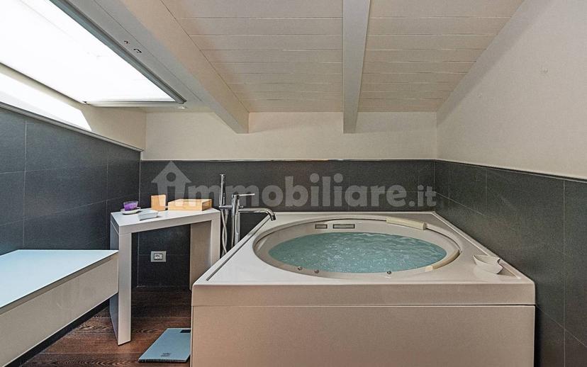 Quadrilocale via Giosuè Carducci 265, Centro, Forte dei Marmi — foto 4 di 20