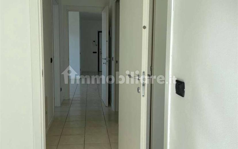Quadrilocale via Ada Negri, Centro, Carugo — foto 4 di 30