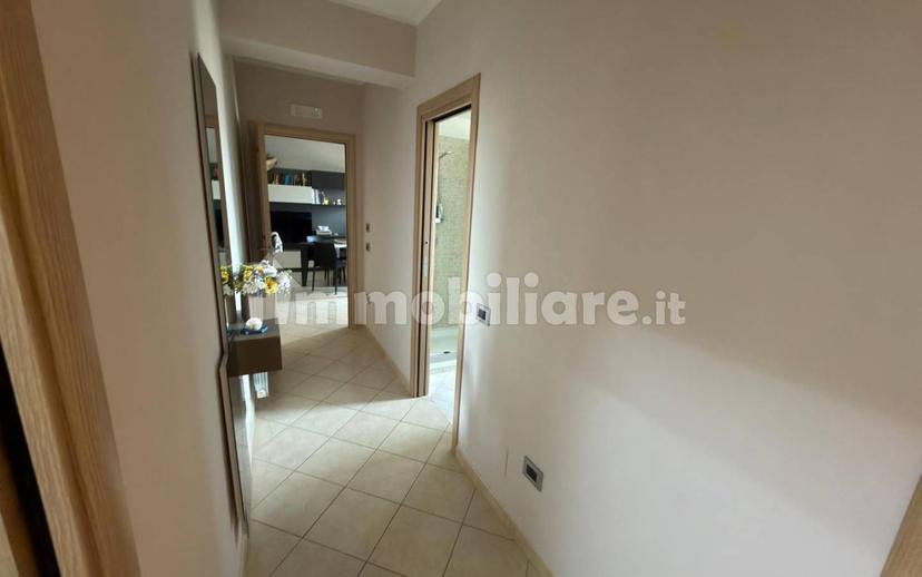 Trilocale via Camillo Benso di Cavour, Rione Libertà, Benevento — foto 3 di 14