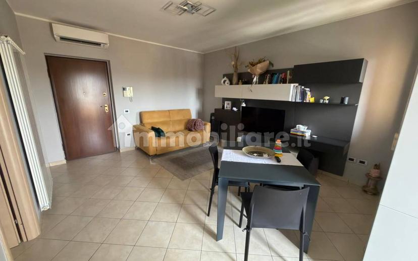 Trilocale via Camillo Benso di Cavour, Rione Libertà, Benevento — foto 7 di 14