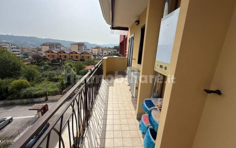 Trilocale via Camillo Benso di Cavour, Rione Libertà, Benevento — foto 4 di 14