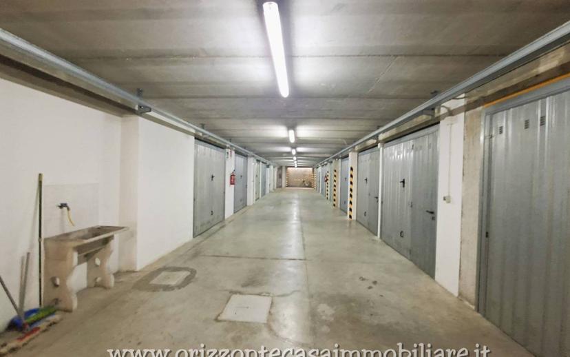 Appartamento ottimo stato, primo piano, Ascoli Piceno — foto 5 di 25