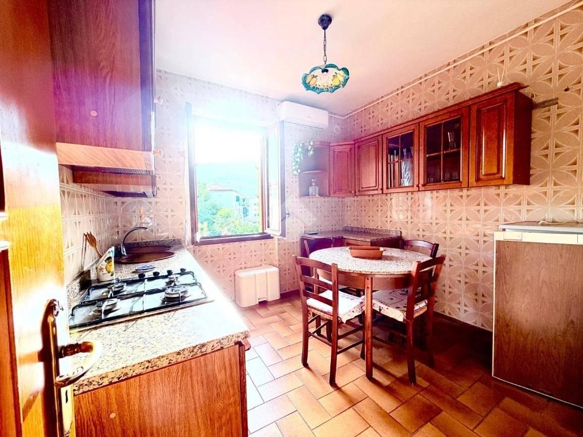 Trilocale via mazzini quinto 200, Centro, Vietri sul Mare