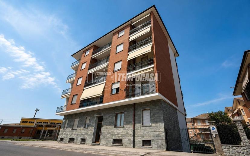 Quadrilocale viale Ambrogio da Fossano 18, Centro, Fossano — foto 2 di 21