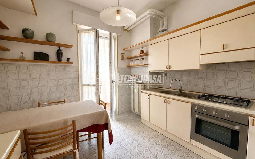 Quadrilocale viale Ambrogio da Fossano 18, Centro, Fossano — foto 16 di 21