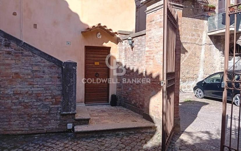 Trilocale via degli arquanti, Centro, Sutri — foto 3 di 22