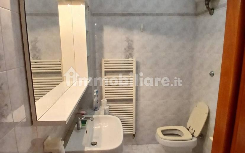 Trilocale ottimo stato, primo piano, Torrette, Ancona