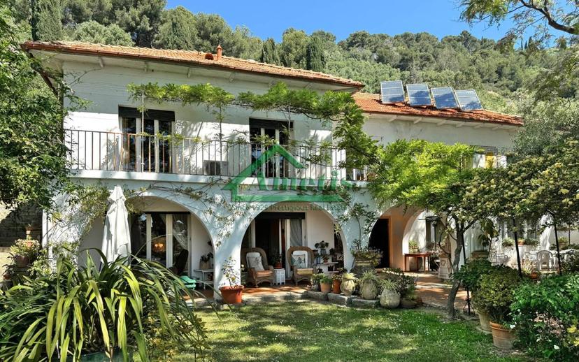 Villa unifamiliare via Serrati, Oneglia, Imperia — foto 27 di 32