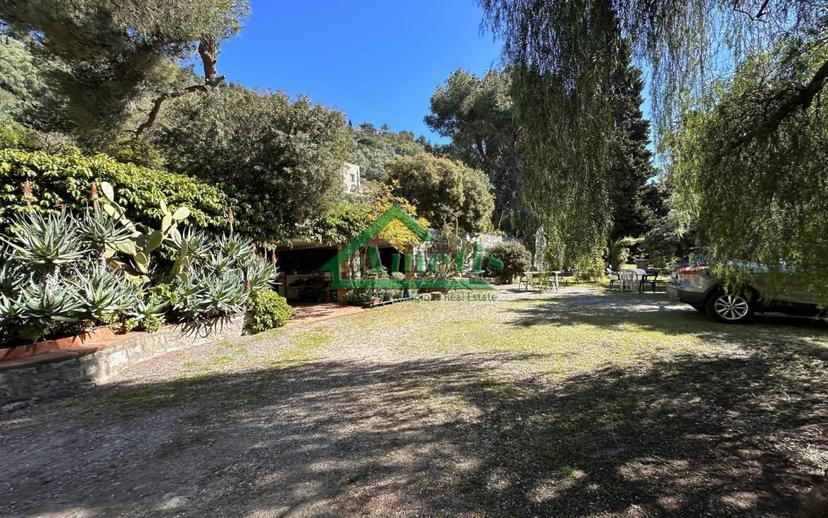 Villa unifamiliare via Serrati, Oneglia, Imperia — foto 24 di 32