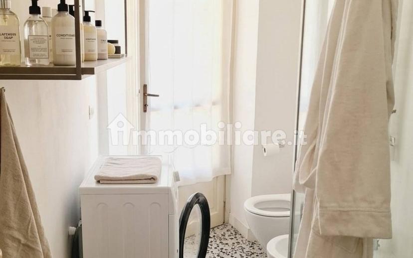 Trilocale ottimo stato, secondo piano, Centro, Cuneo — foto 5 di 7