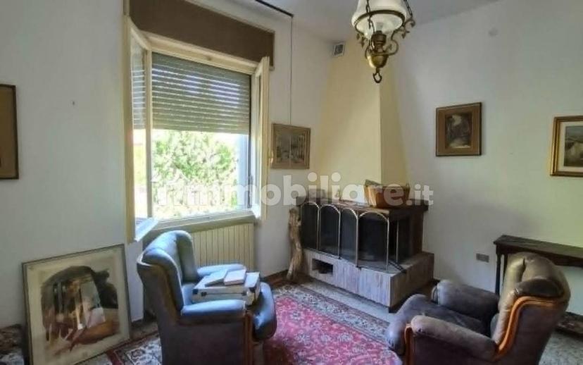 Villa bifamiliare via Maria Teresa Cattani, Centro, Forlimpopoli — foto 9 di 11