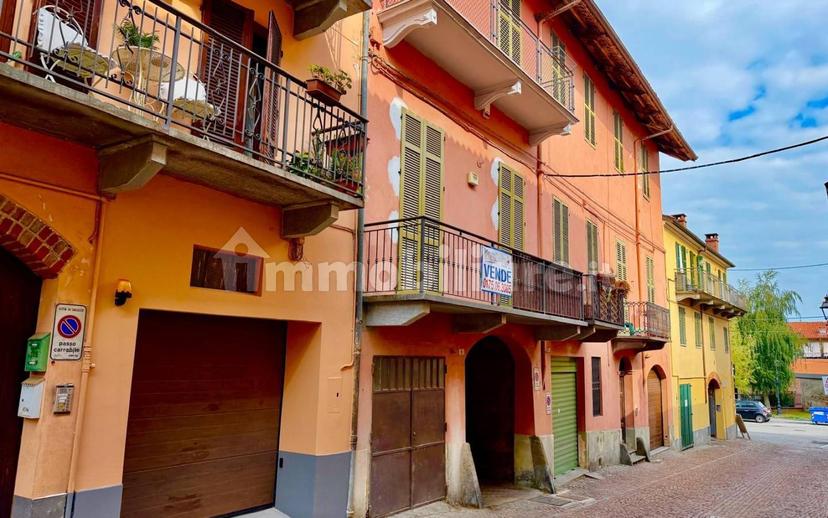 Bilocale via San Martino 8, Centro, Saluzzo — foto 13 di 13