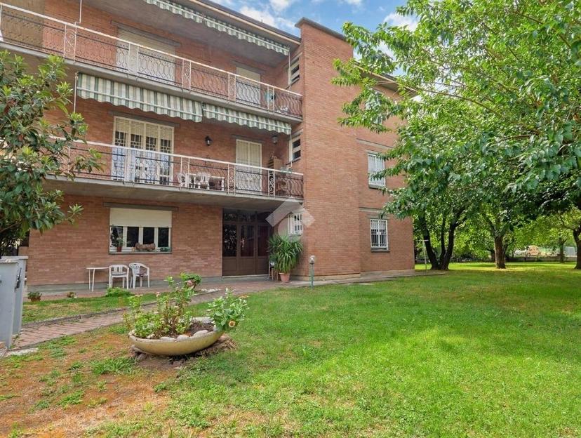 Villa plurifamiliare via Aleardo Aleardi, Orologio, Reggio Emilia — foto 5 di 46