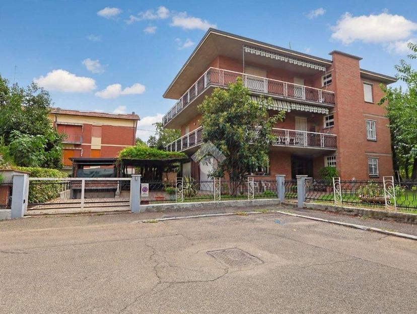 Villa plurifamiliare via Aleardo Aleardi, Orologio, Reggio Emilia — foto 28 di 46