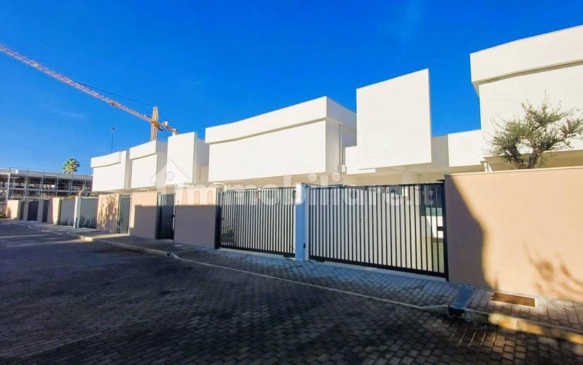 Villa a schiera corso Alcide De Gasperi, Poggiofranco, Bari — foto 28 di 36