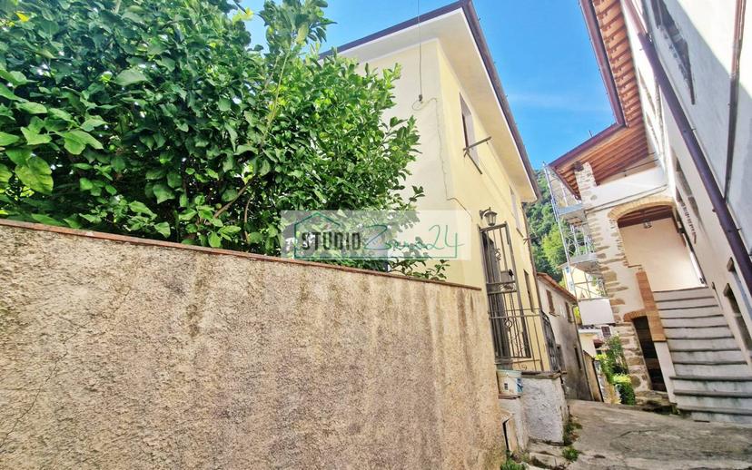 Terratetto plurifamiliare via padre Ubaldo Bonuccelli, Camaiore Paese, Camaiore — foto 10 di 37