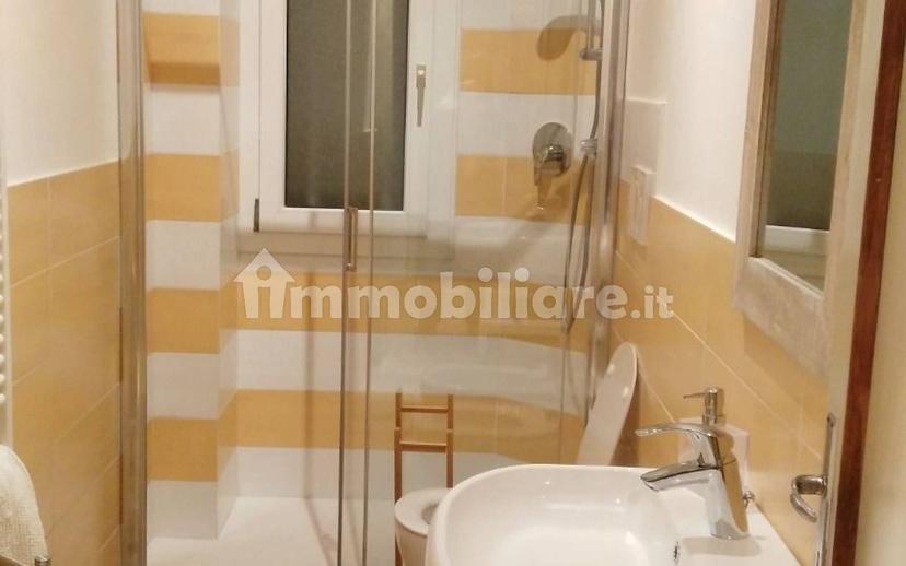 Stanza doppia via di Corticella 86, Bologna