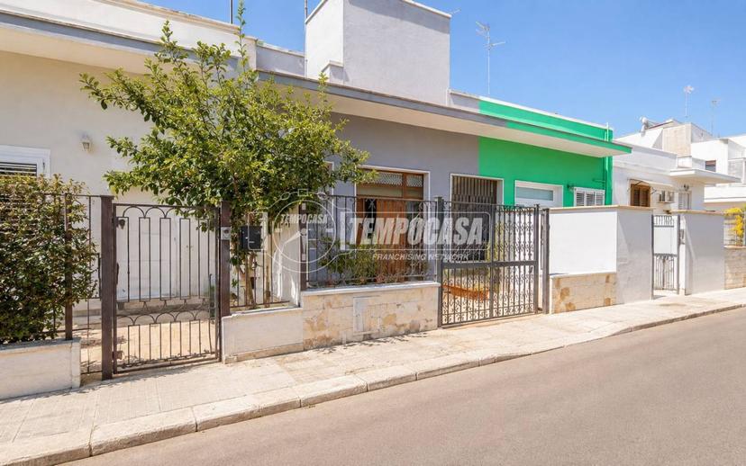 Terratetto unifamiliare via Donno Ferdinando 6, Rudiae - Casermette, Lecce — foto 15 di 31