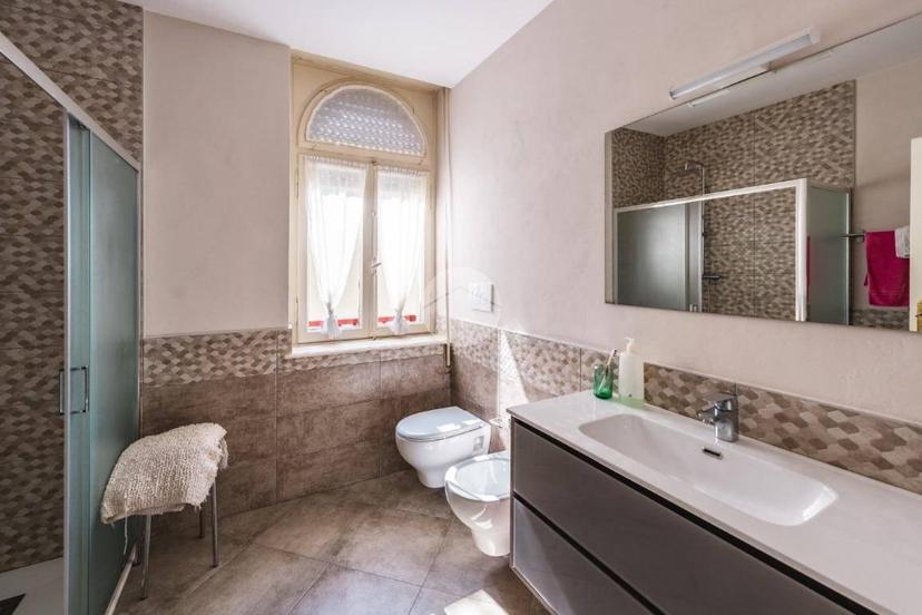 Villa unifamiliare Lungolago Giuseppe Zanardelli, Toscolano Maderno, Toscolano-Maderno — foto 37 di 42
