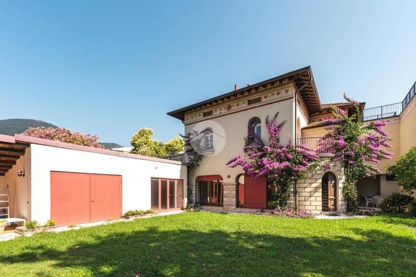 Villa unifamiliare Lungolago Giuseppe Zanardelli, Toscolano Maderno, Toscolano-Maderno — foto 9 di 42