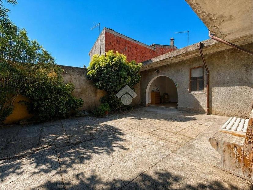 Terratetto unifamiliare Casa Indipendente via Tuveri 9, Centro, Assemini — foto 2 di 24