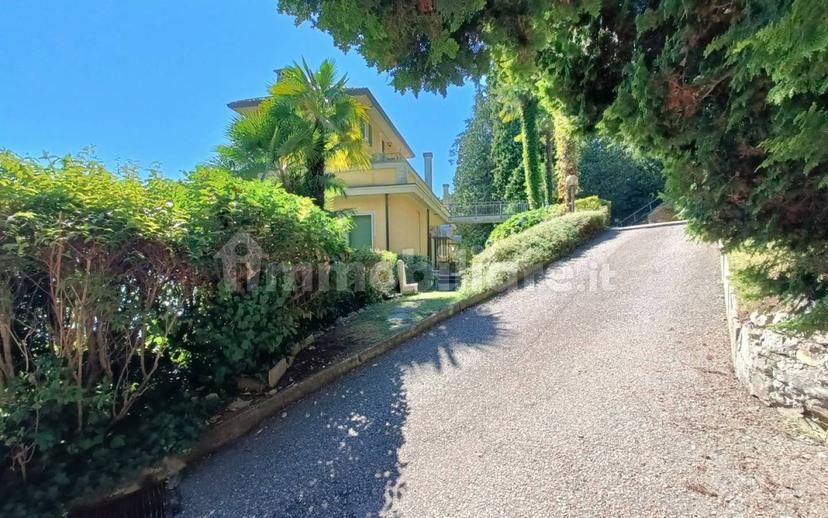 Trilocale Strada Statale del Sempione 71, Belgirate — foto 14 di 36