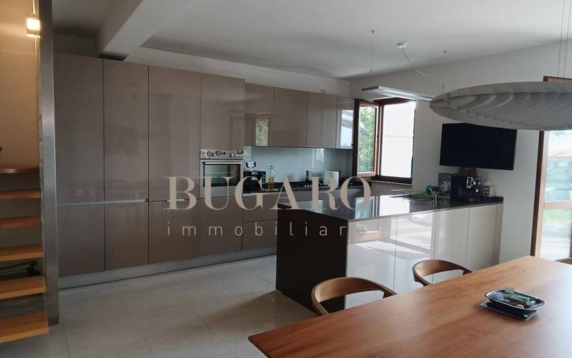 Villa a schiera 4 locali, buono stato, Le Grazie, Ancona — foto 10 di 11