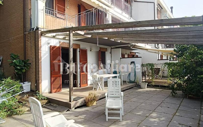 Villa a schiera 4 locali, buono stato, Le Grazie, Ancona — foto 2 di 11