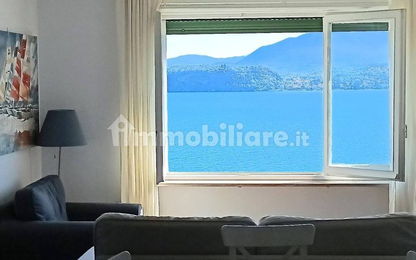 Trilocale Strada Statale del Sempione 71, Belgirate — foto 15 di 36