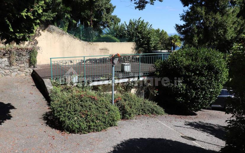 Trilocale Strada Statale del Sempione 71, Belgirate — foto 4 di 36
