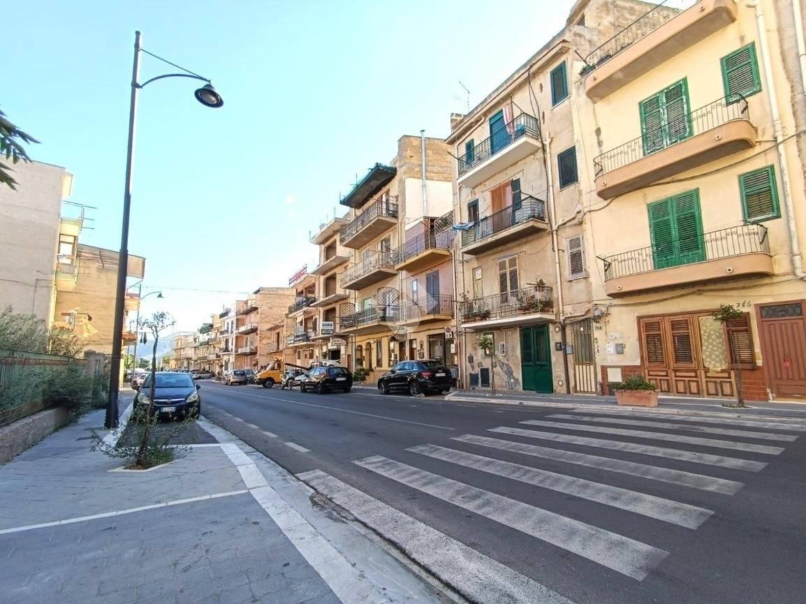 Trilocale corso umberto I A 770, Ficarazzi