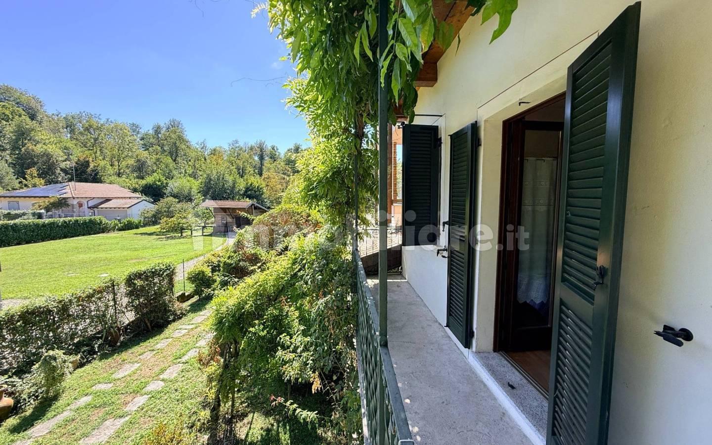 Villa unifamiliare, ottimo stato, 237 m², Oleggio Castello