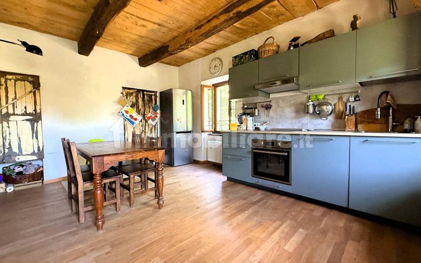 Villa unifamiliare, ottimo stato, 237 m², Oleggio Castello — foto 4 di 15