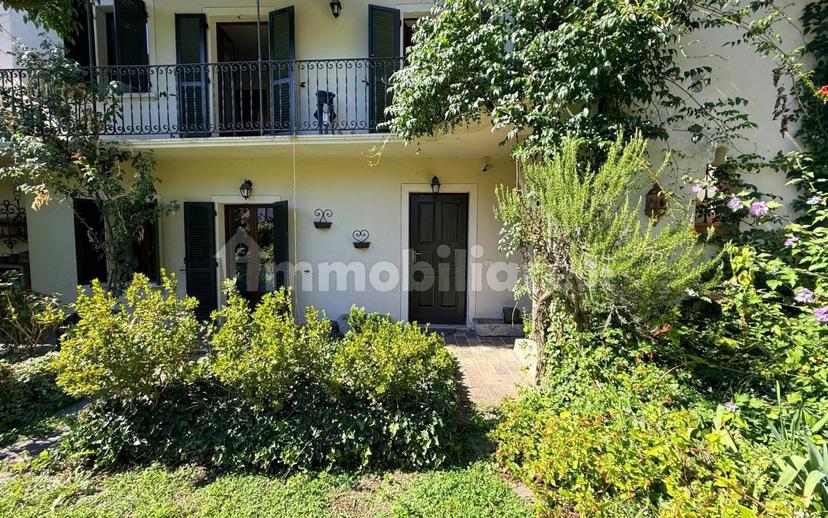 Villa unifamiliare, ottimo stato, 237 m², Oleggio Castello — foto 10 di 15