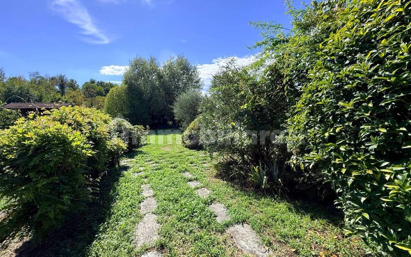 Villa unifamiliare, ottimo stato, 237 m², Oleggio Castello — foto 12 di 15