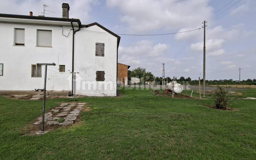 Villa unifamiliare, ottimo stato, 276 m², Frassinelle Polesine — foto 8 di 23