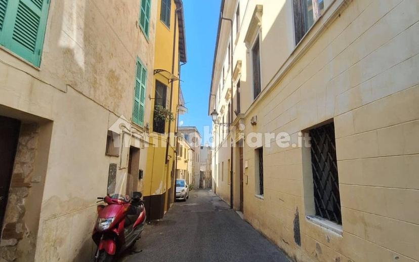 Trilocale via Umberto I, Centro, Sezze — foto 7 di 35