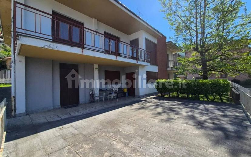Villa unifamiliare via Cesura 32, Germanedo, Lecco — foto 3 di 19