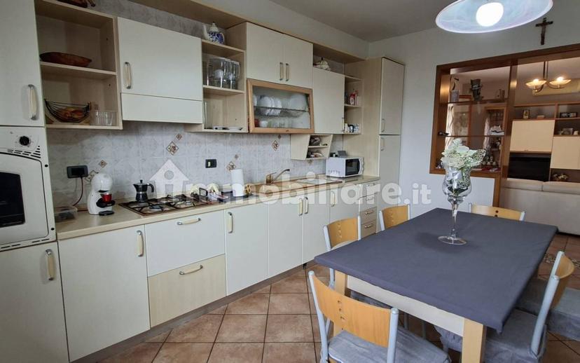 Villa unifamiliare, ottimo stato, 276 m², Frassinelle Polesine