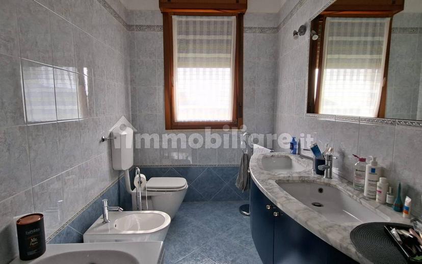 Villa unifamiliare, ottimo stato, 276 m², Frassinelle Polesine — foto 16 di 23