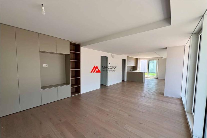 Appartamento via Giorgio Carrel, 10, Centro, Aosta — foto 11 di 29