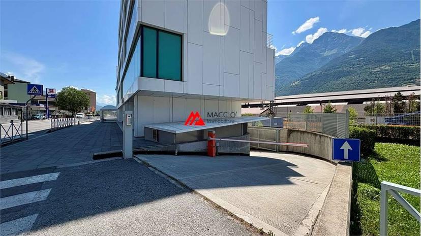 Appartamento via Giorgio Carrel, 10, Centro, Aosta — foto 28 di 29