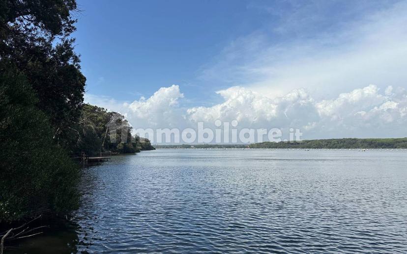 Villa plurifamiliare via Lungomare, Sabaudia — foto 32 di 50
