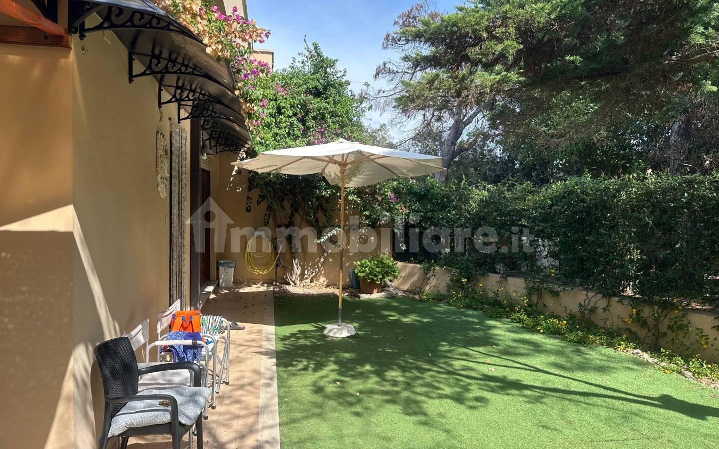 Villa plurifamiliare via Lungomare, Sabaudia