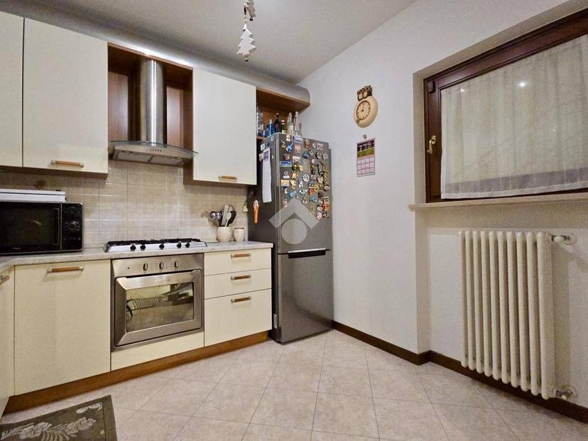 Trilocale via Rosa 29, Centro, Pescantina — foto 8 di 25