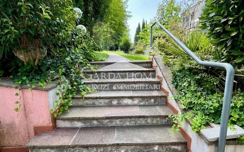 Villa bifamiliare via Ferruccio Lorenzini 7, Desenzanino, Desenzano del Garda — foto 31 di 38