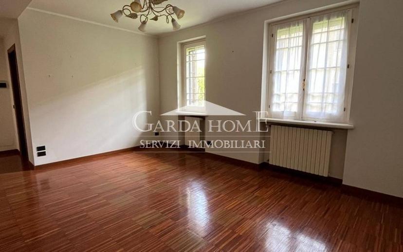Villa bifamiliare via Ferruccio Lorenzini 7, Desenzanino, Desenzano del Garda — foto 3 di 38