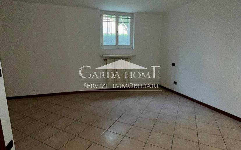 Villa bifamiliare via Ferruccio Lorenzini 7, Desenzanino, Desenzano del Garda — foto 10 di 38